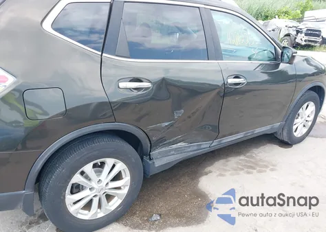 2015 Nissan Rogue Sv z USA, uszkodzony, nr VIN 5N1AT2MV2FC880554